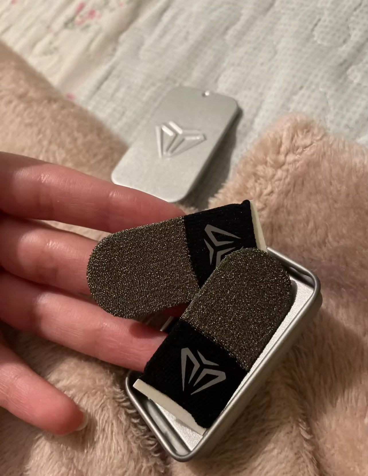 Gants de doigt pour gamers, fins, légers et portables, avec étui de rangement, durables et résistants à l’usure